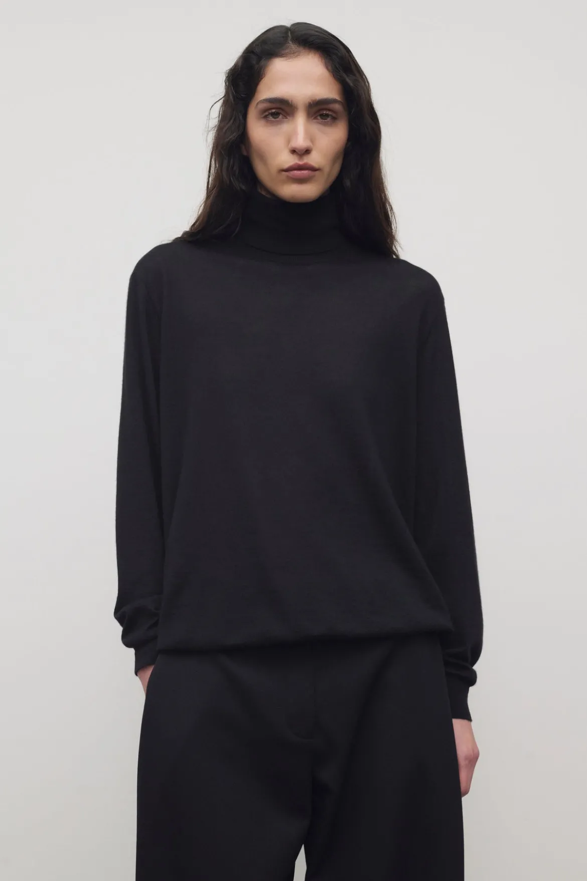 Nabari Turtleneck