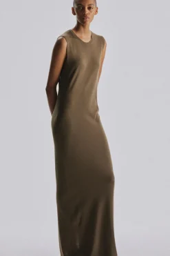 Oiva Dress