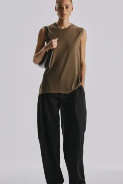 Omima Top
