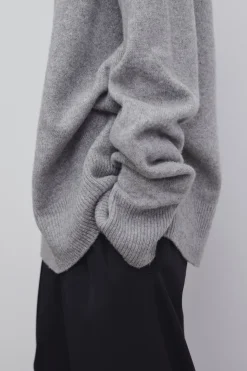 Stepny Turtleneck